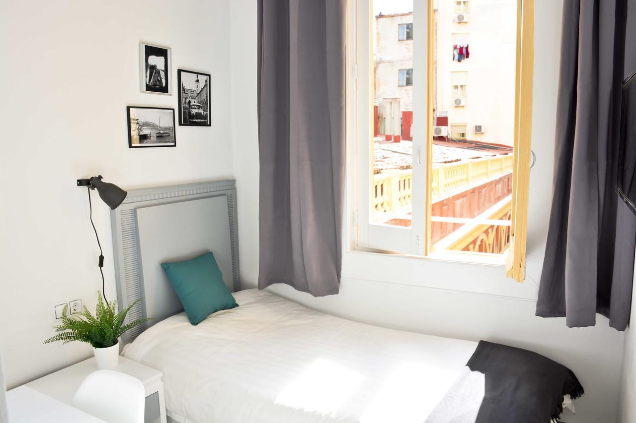 Hostal Guestped Madrid Exterior foto